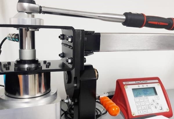 Calibración de fuerza y torque